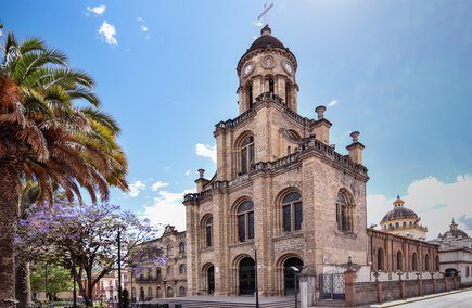 Opiniones de Iglesias en la provincia de Cañar